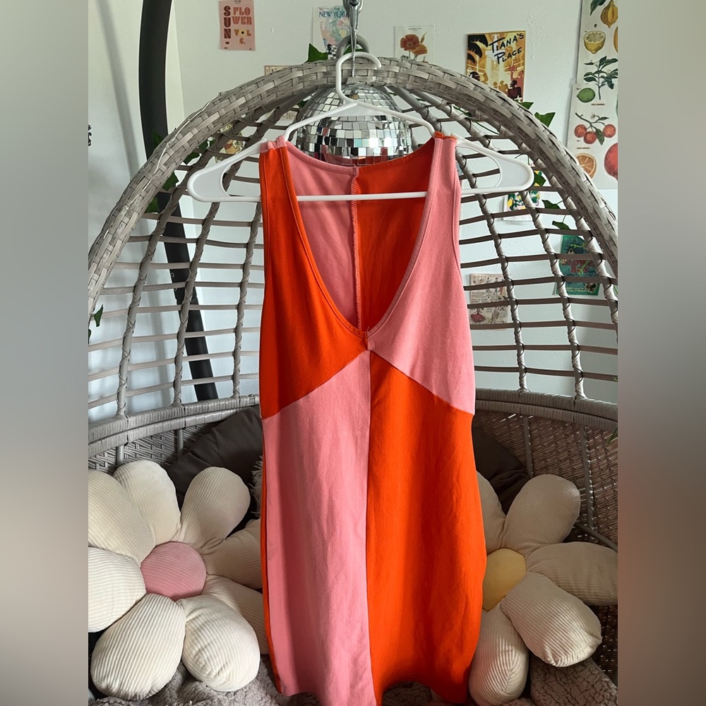 pink and orange concert dress